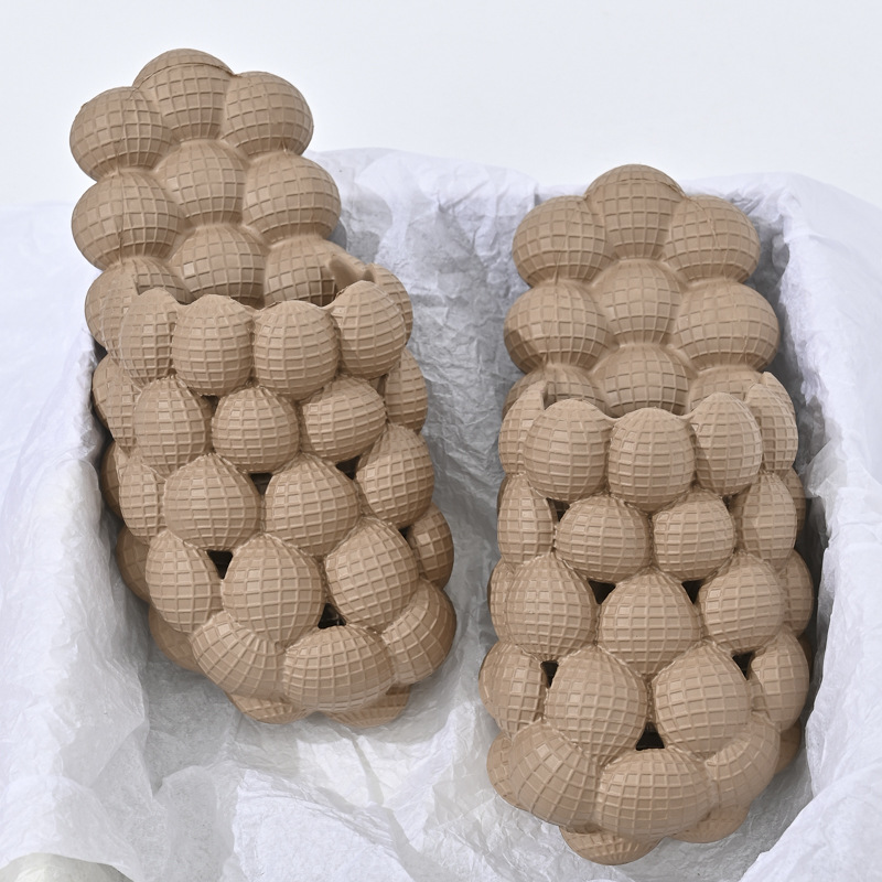 Las chanclas negras de lujo personalizadas de alta calidad de la playa del cuarto de baño dan masajes a las sandalias y a las diapositivas de la burbuja de los deslizadores