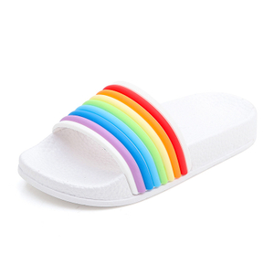 Zapatillas de color arcoíris para playa de verano al aire libre, sandalias deslizantes para hombre