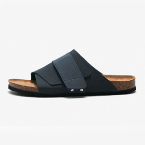 Sandalias y zapatillas planas con parte inferior de corcho de color sólido con hebillas ajustables