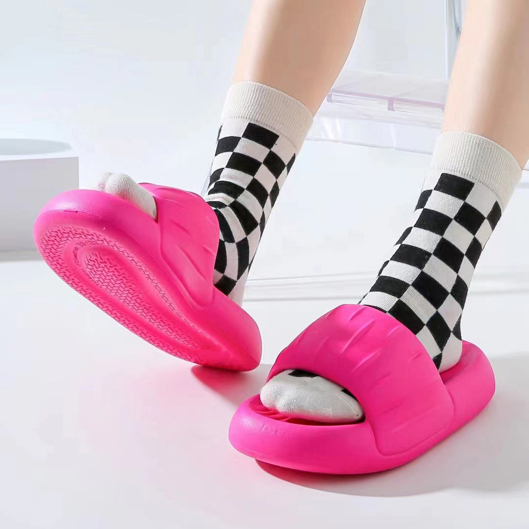 Moda parejas hower Room hogar transpirable cómodo sandalias deslizantes al por mayor sandalias antideslizantes zapatillas de interior para hombres