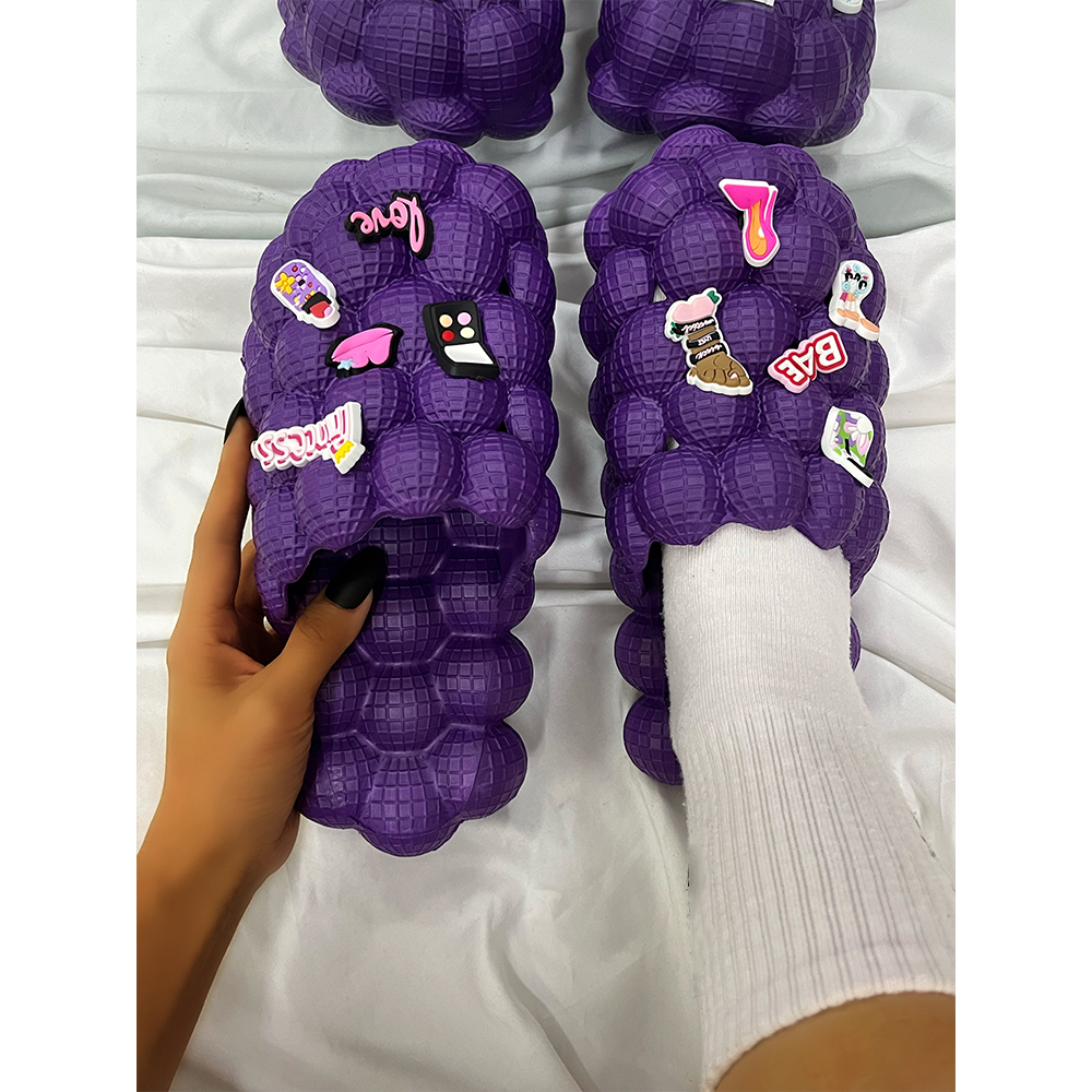 Sandalias y chanclas de burbujas de moda con nueva personalidad de verano