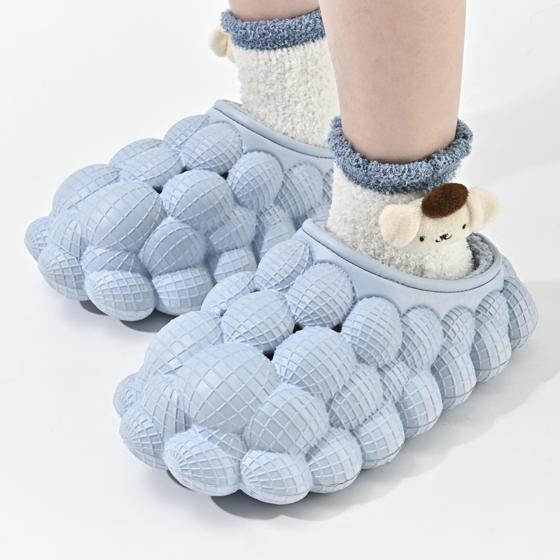 Zapatillas de casa para dormitorio para mujer, zapatillas de señora, diapositivas de burbujas de alta calidad con dijes