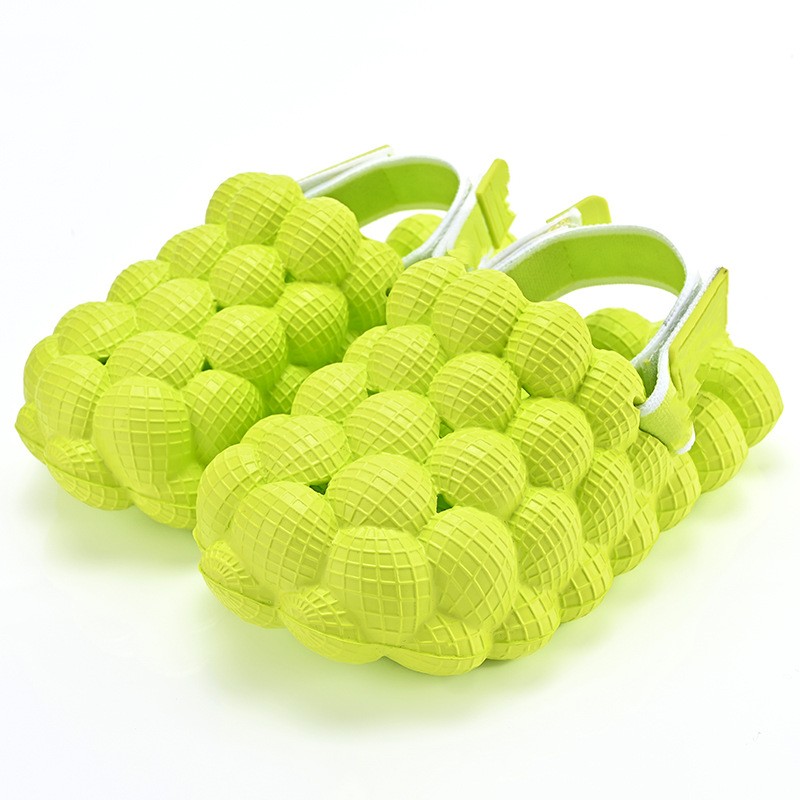 Diapositivas unisex al por mayor de la burbuja de las mujeres del verano, zapatillas de la burbuja de los hombres de las sandalias del masaje del diseñador de las señoras con los encantos