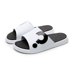 Zapatillas de fondo suave y engrosadas más resistentes al desgaste para hombres y mujeres