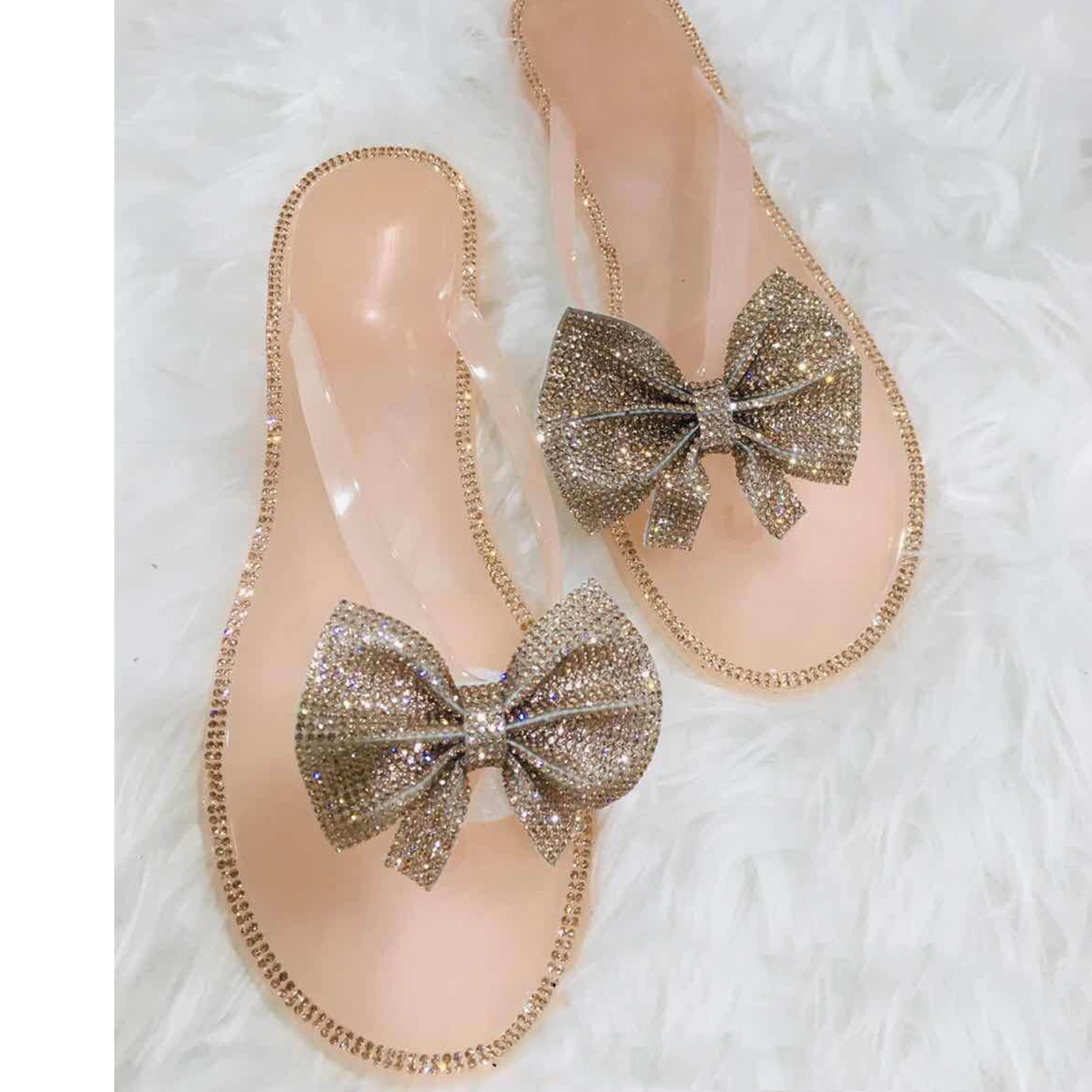 Moda mujer Diamante de imitación brillante Bling verano suave zapatilla plana Nudo de mariposa lazo Tielady diapositivas Flip Flop zapatos
