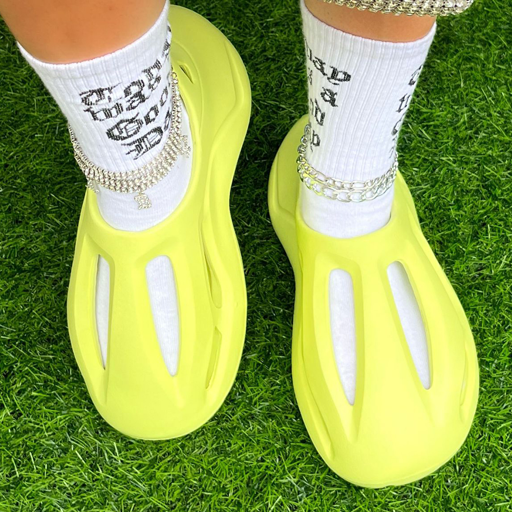 Chanclas informales de playa para verano, chanclas para exteriores para niños, zapatillas planas para mujer, sandalias de gelatina de diseñador para mujer, zapatillas deslizantes Eva
